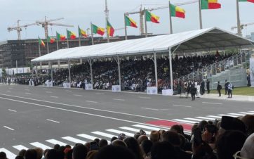 Tribune Bénin 2 tribunes couvertes 2000places