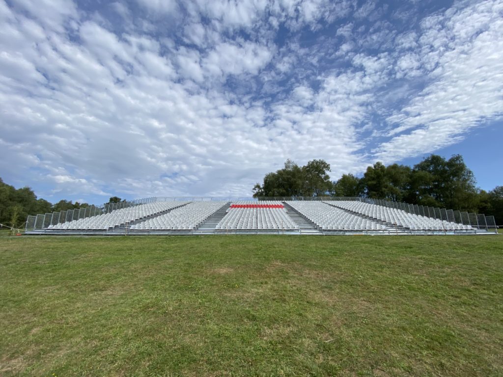 location de tribune de spectacle pour Vulcania 2024